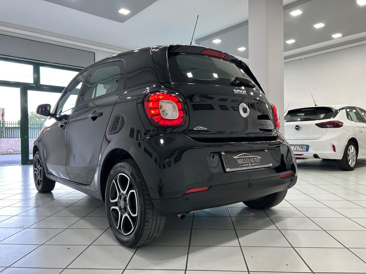 Smart ForFour 1.0cc 71cv Prime GPL