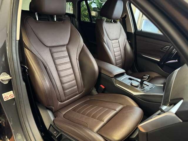 BMW 320 Serie 3 320d Touring mhev 48V Luxury auto