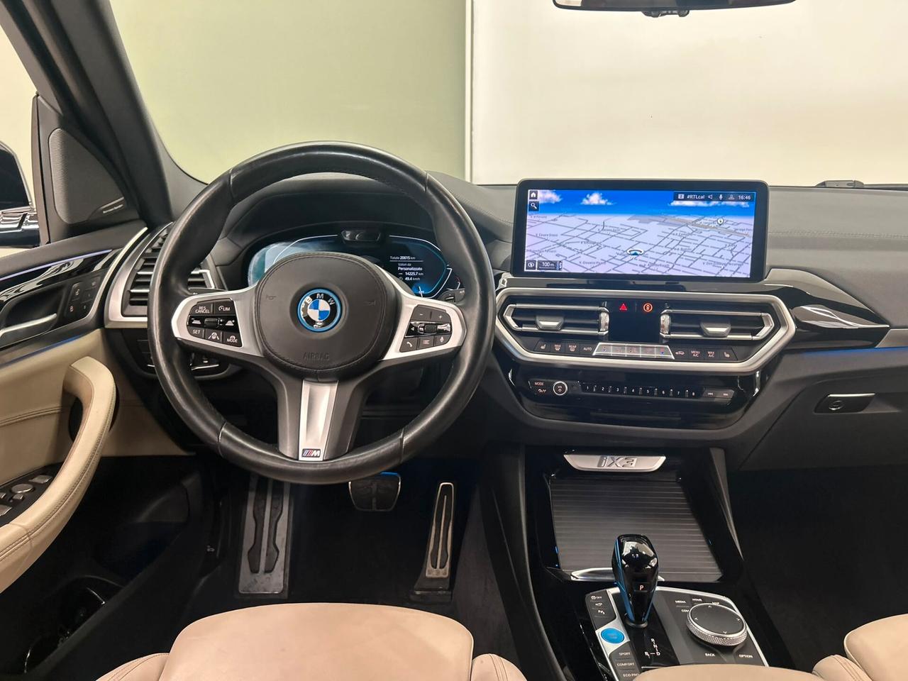 Bmw IX3 Impressive