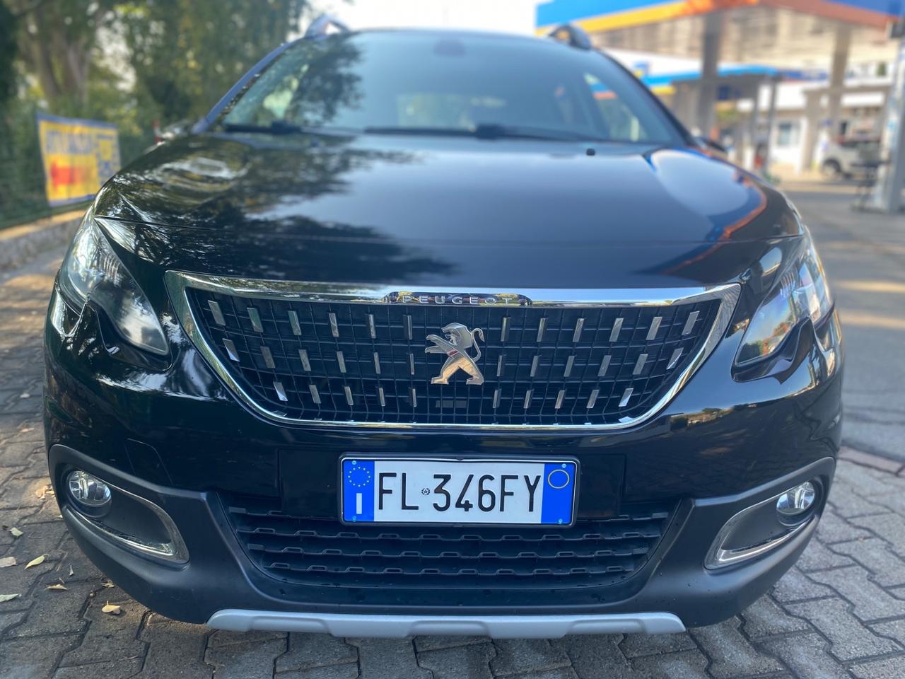 Peugeot 2008 BlueHDi 100 GT Line gomme nuove !