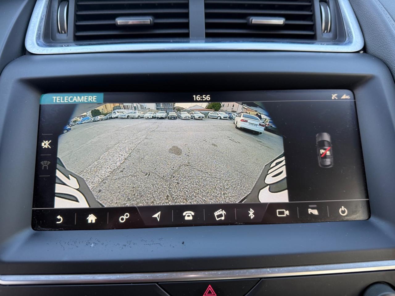 Jaguar E-Pace 2.0D 180 CV AWD aut. R-Dynamic