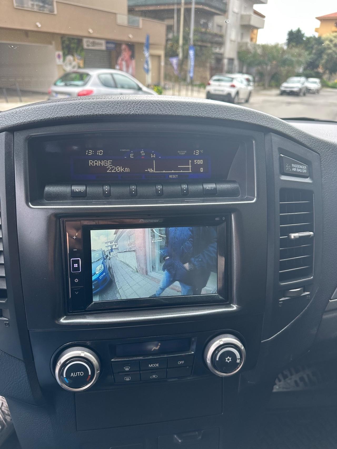 Mitsubishi Pajero 3.2 DI-D 16V aut. 3p. Instyle DPF