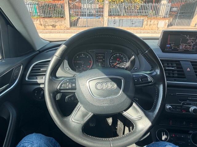 Audi Q3 2.0 TDI 120 CV Design