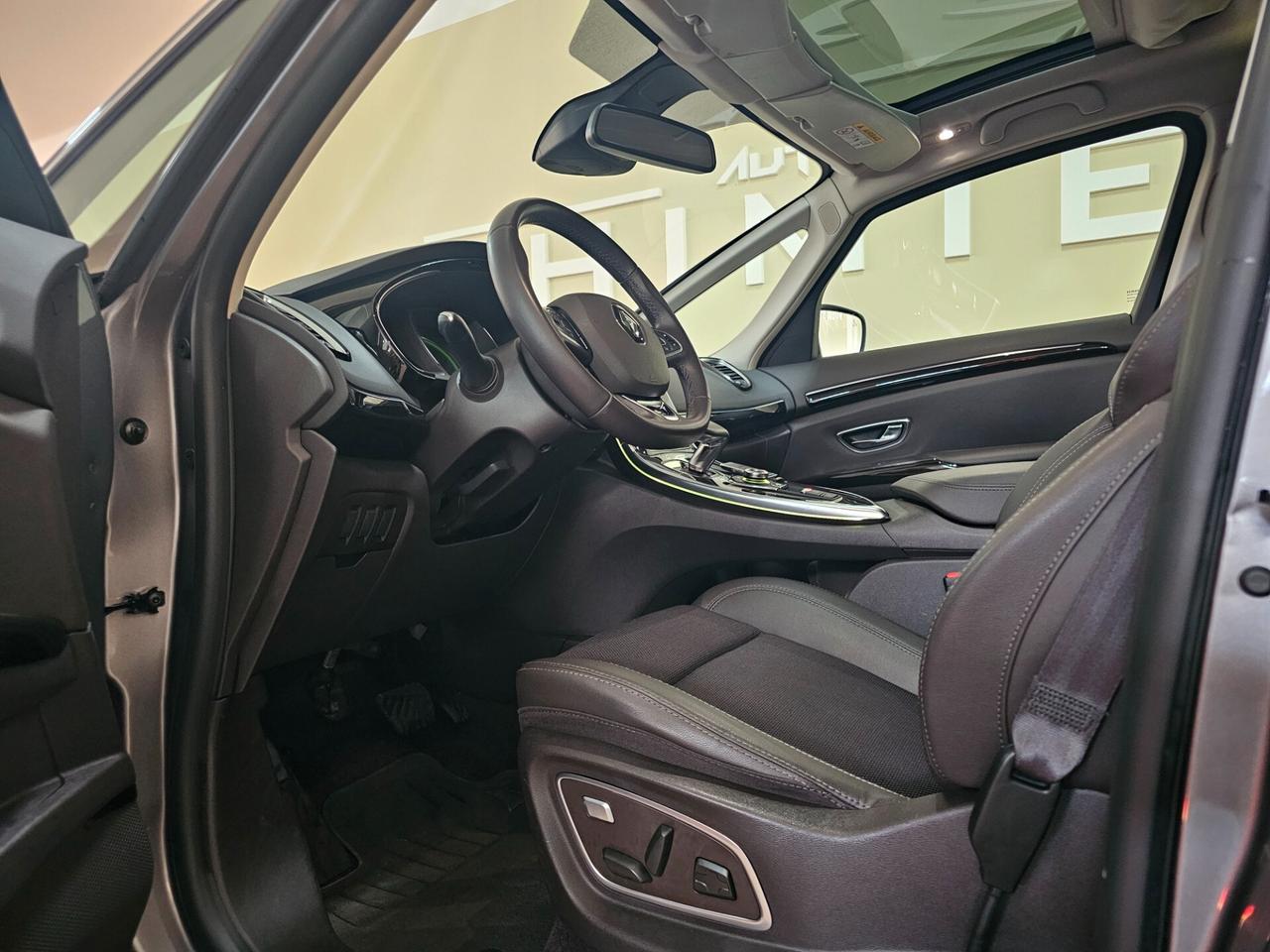 Renault Espace dCi 160CV EDC Energy Initiale Paris 4Control