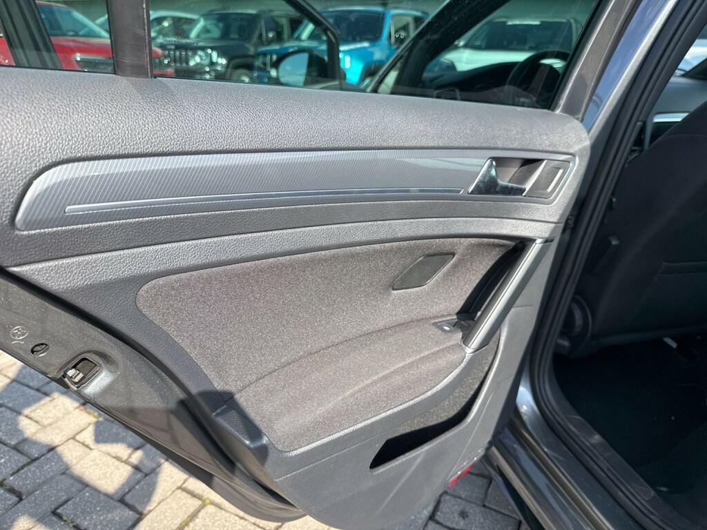 Volkswagen Golf 1.6 TDI BlueMotion Sport DSG