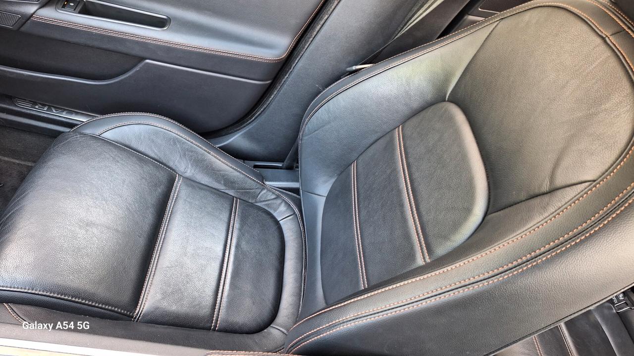 Jaguar XE 2.0 D 180 CV aut. Prestige