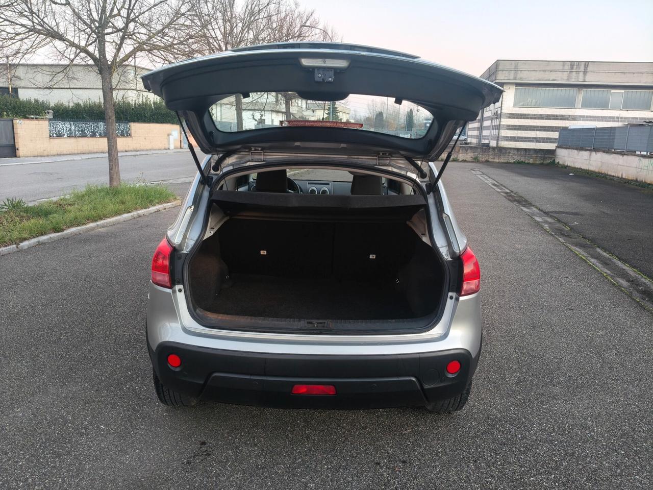 Nissan Qashqai 1.6 SOLAMENTE 112.000 KM
