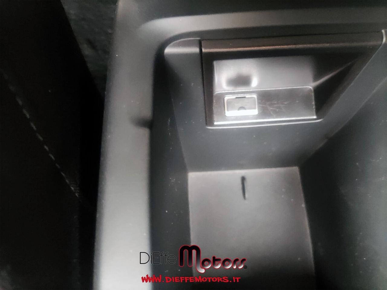 Volvo V40 D2 1.6 Powershift Kinetic