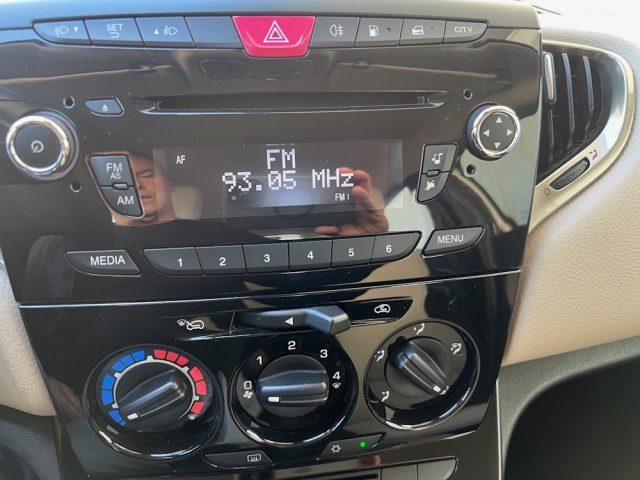 LANCIA Ypsilon 1.2 69 CV 5 porte GPL Ecochic Gold