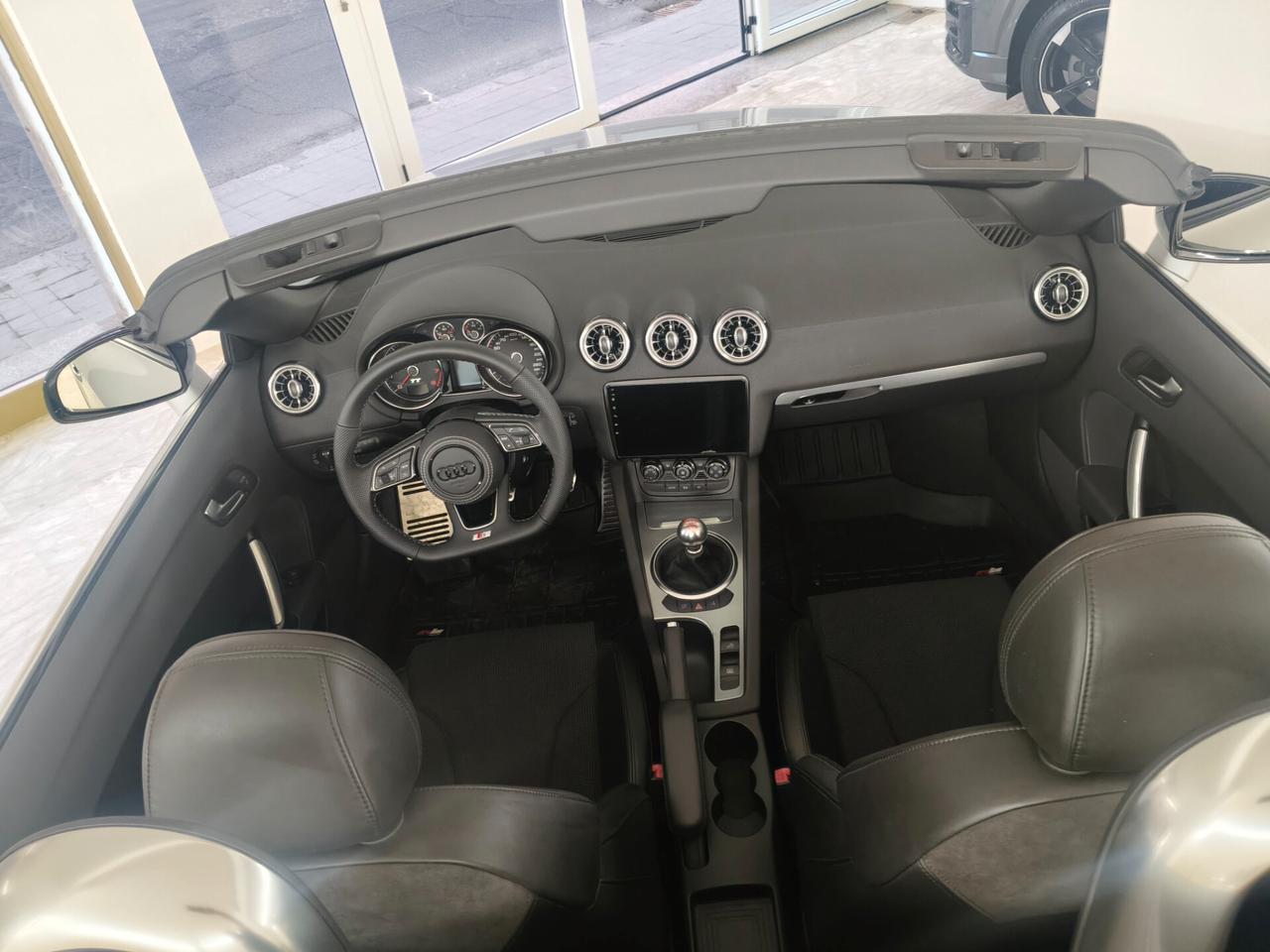 Audi TT allestimento RS Roadster