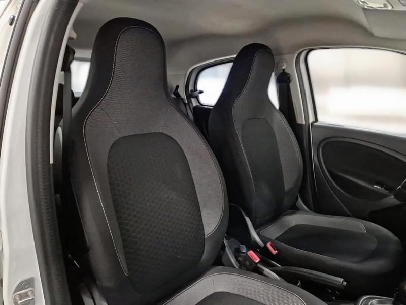 SMART FORFOUR EQ 60KW PASSION 5 PORTE BERLINA