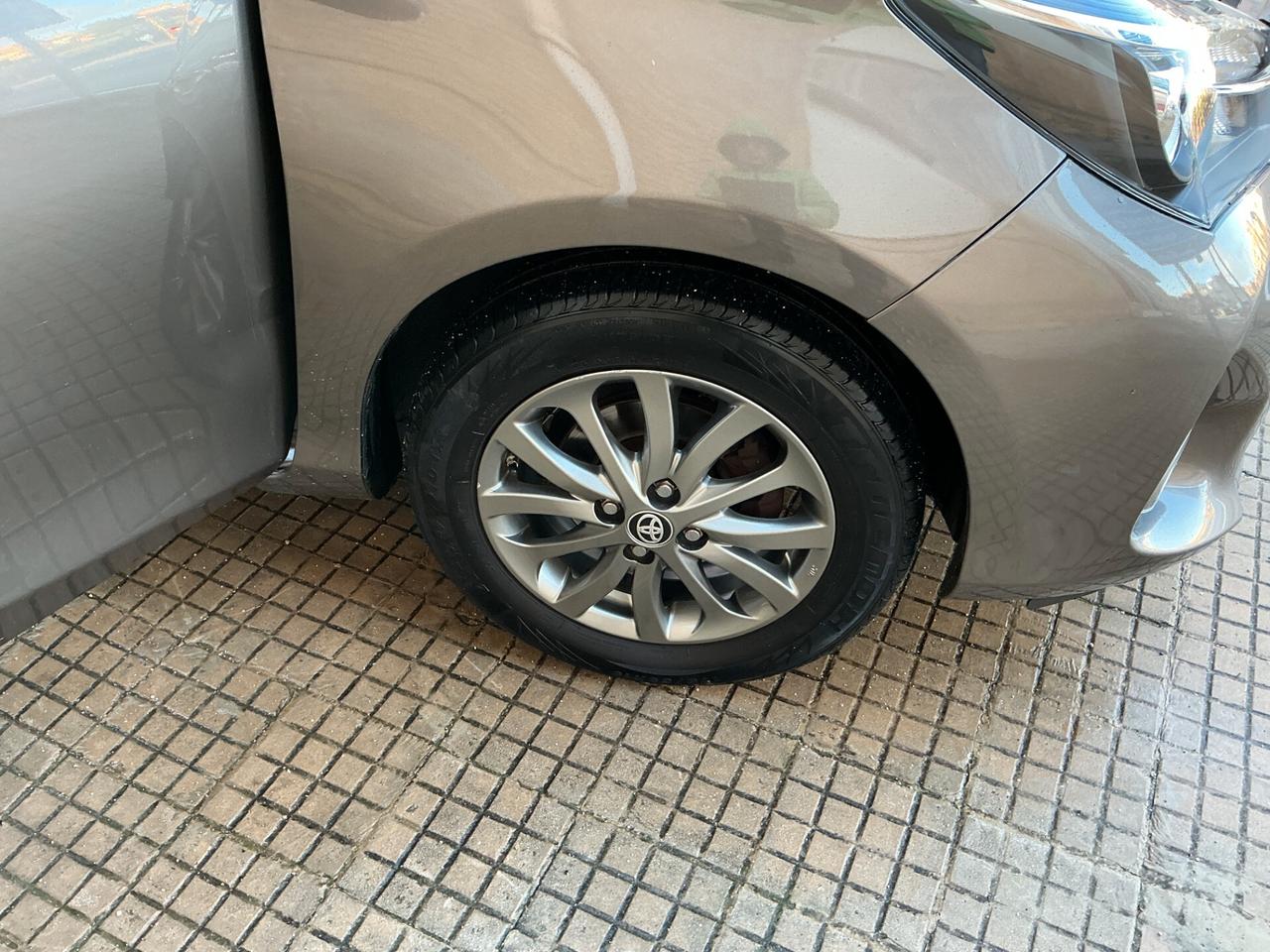 Toyota Yaris 1.0 5 porte Active