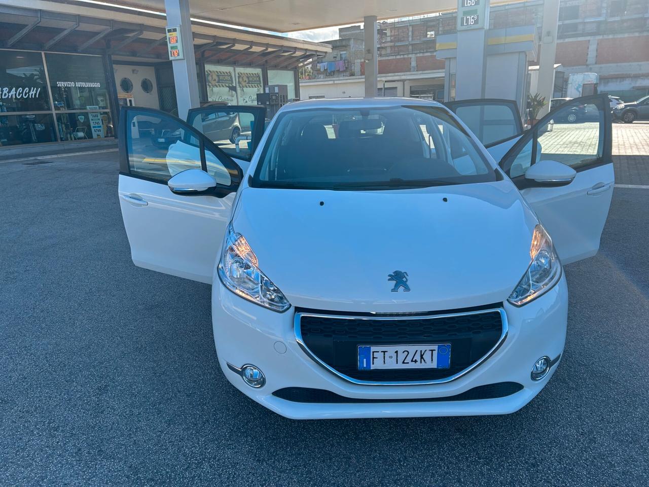 Peugeot 208 PureTech 82 5 porte Access