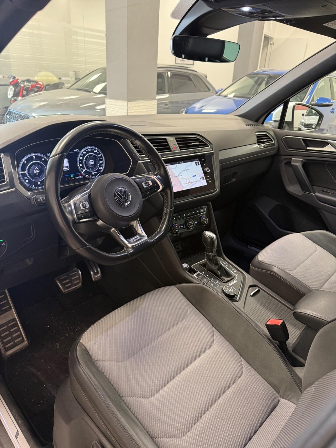 Volkswagen Tiguan 2.0 BiTDI SCR DSG 4MOTION Advanced R-Line BMT