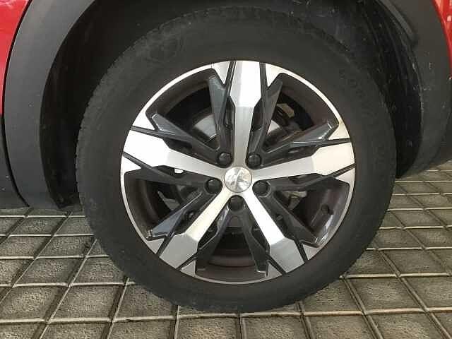 Peugeot 3008 GT 1.2 PureTech 130 cv - Usata