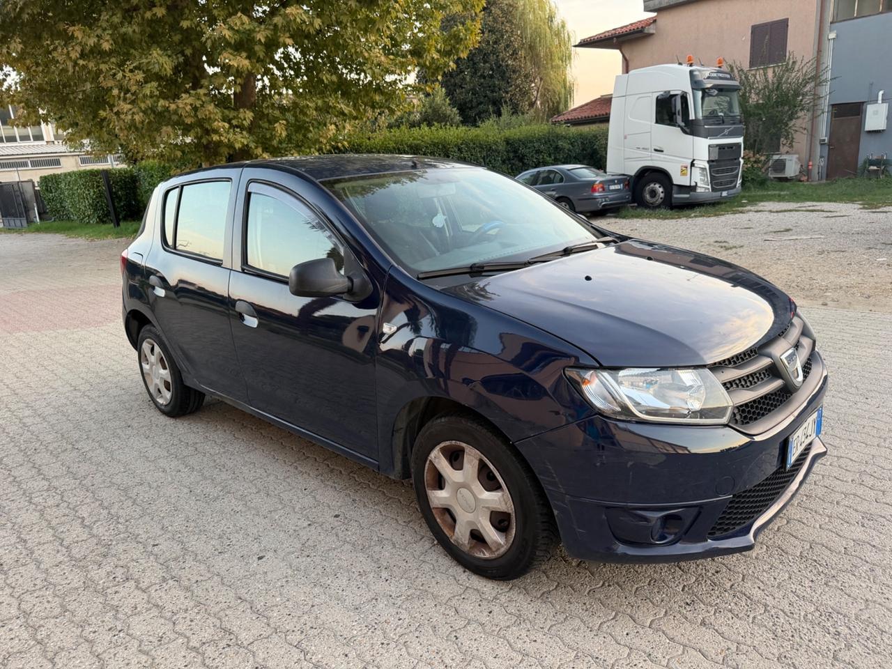 Dacia Sandero 1.5 diesel 75CV 2013