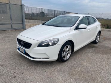 Volvo V40 D2 1.6 Summum EURO5B