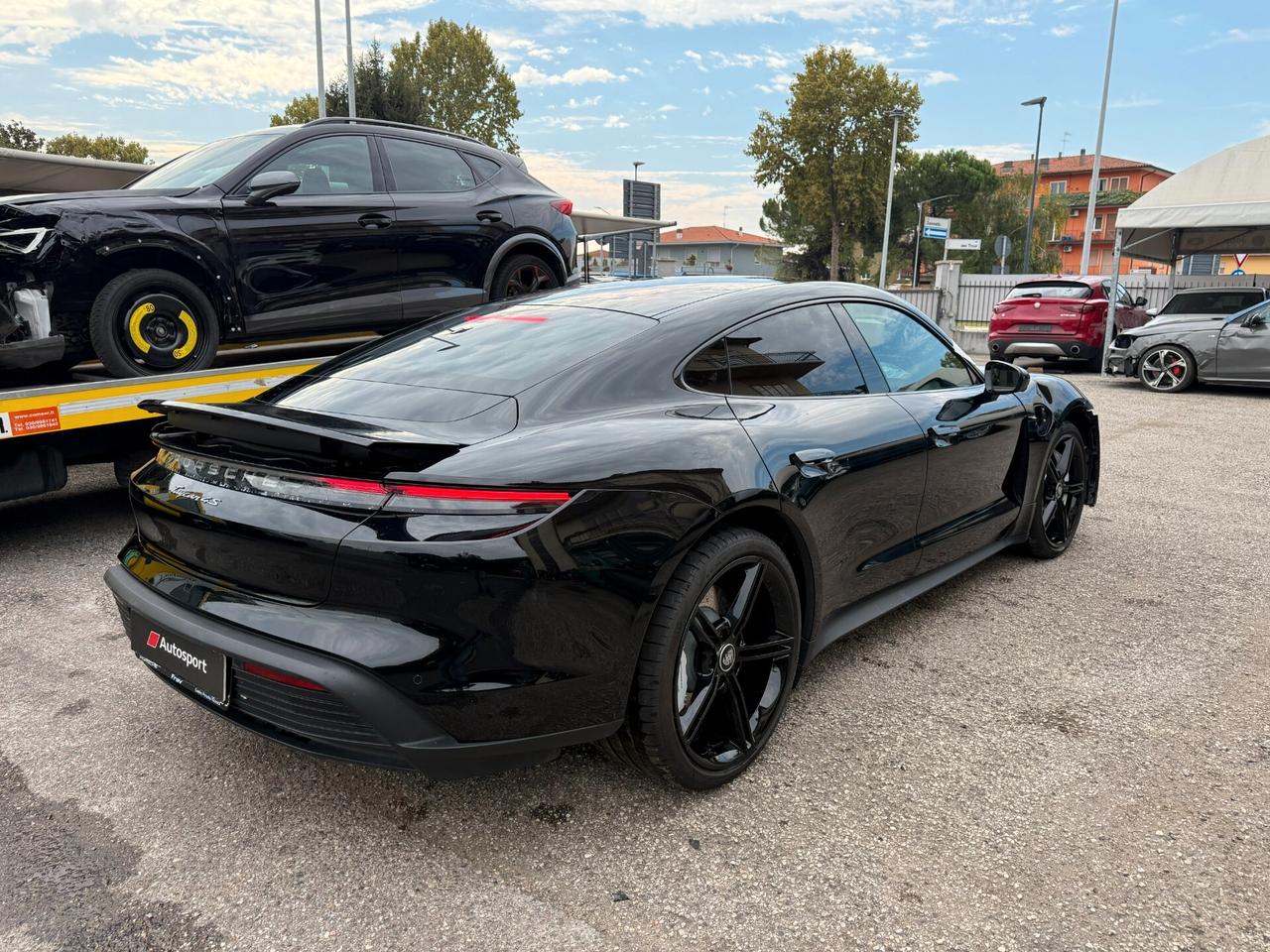 Porsche Taycan 4S Performance 489 CV ! INCIDENTATA NO START