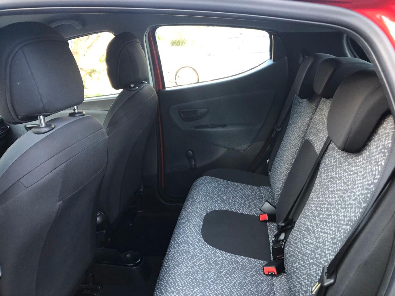 Lancia Ypsilon 1.2 69 CV 5 porte Gold KM 30000