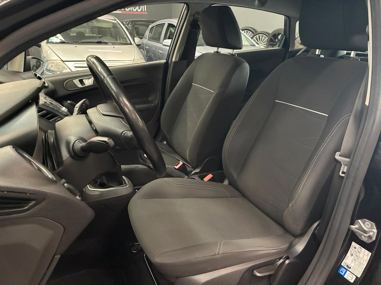 Ford Fiesta 1.2 60CV 5 porte Black & White Edition