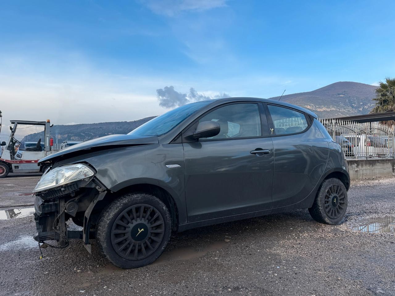 LANCIA YPSILON 2015 1.2 BENZ/GPL *MARCIANTE *AIRB OK