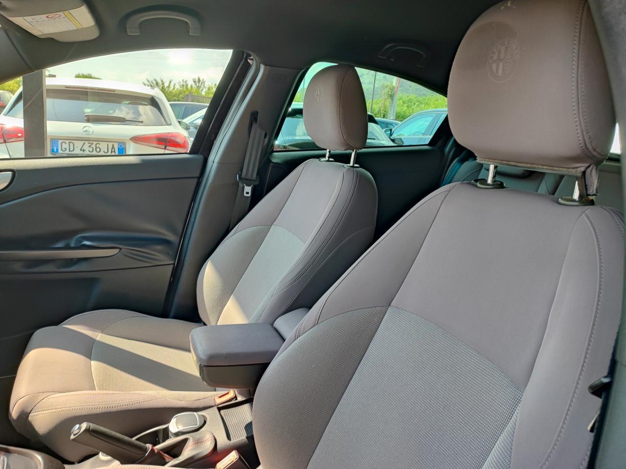 Alfa Romeo Giulietta 2.0 JTDm-2 150 CV Distinctive