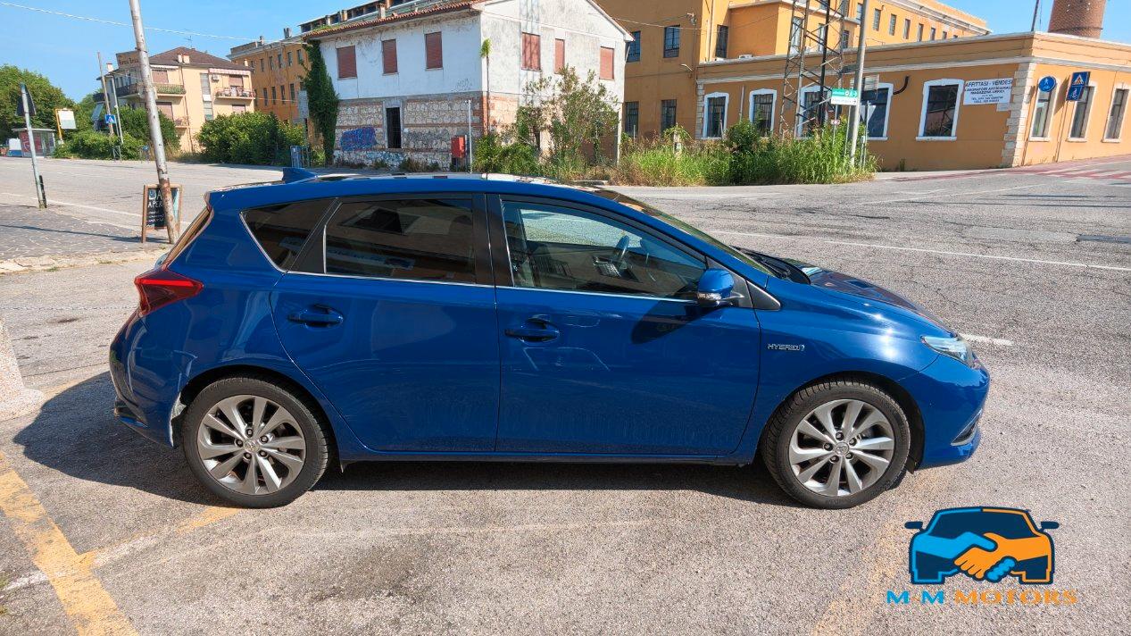 Toyota Auris 5 Porte Auris 1.8h Lounge cvt