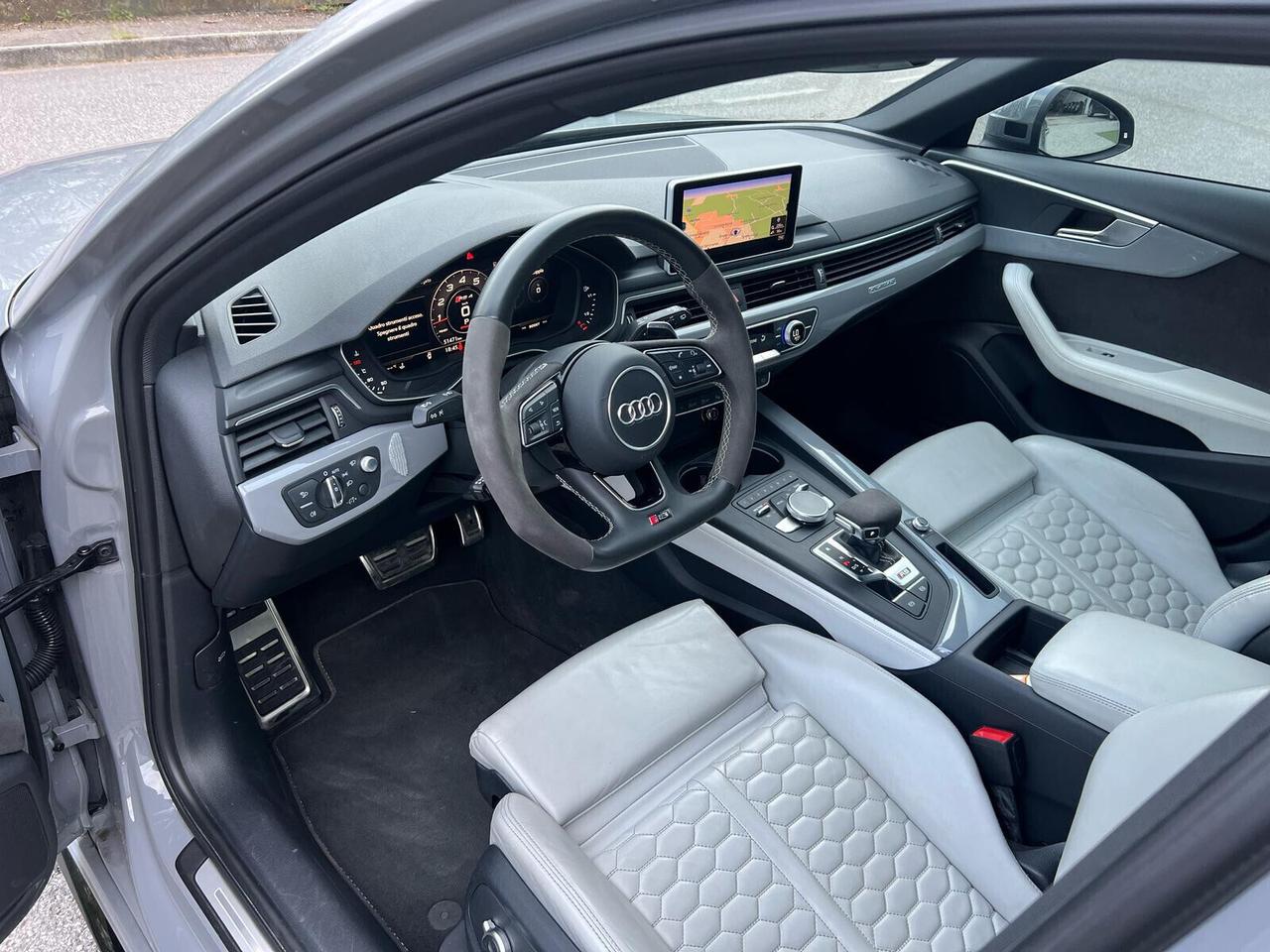 Audi A4 RS4 Avant 3.0 TFSI quattro tiptronic