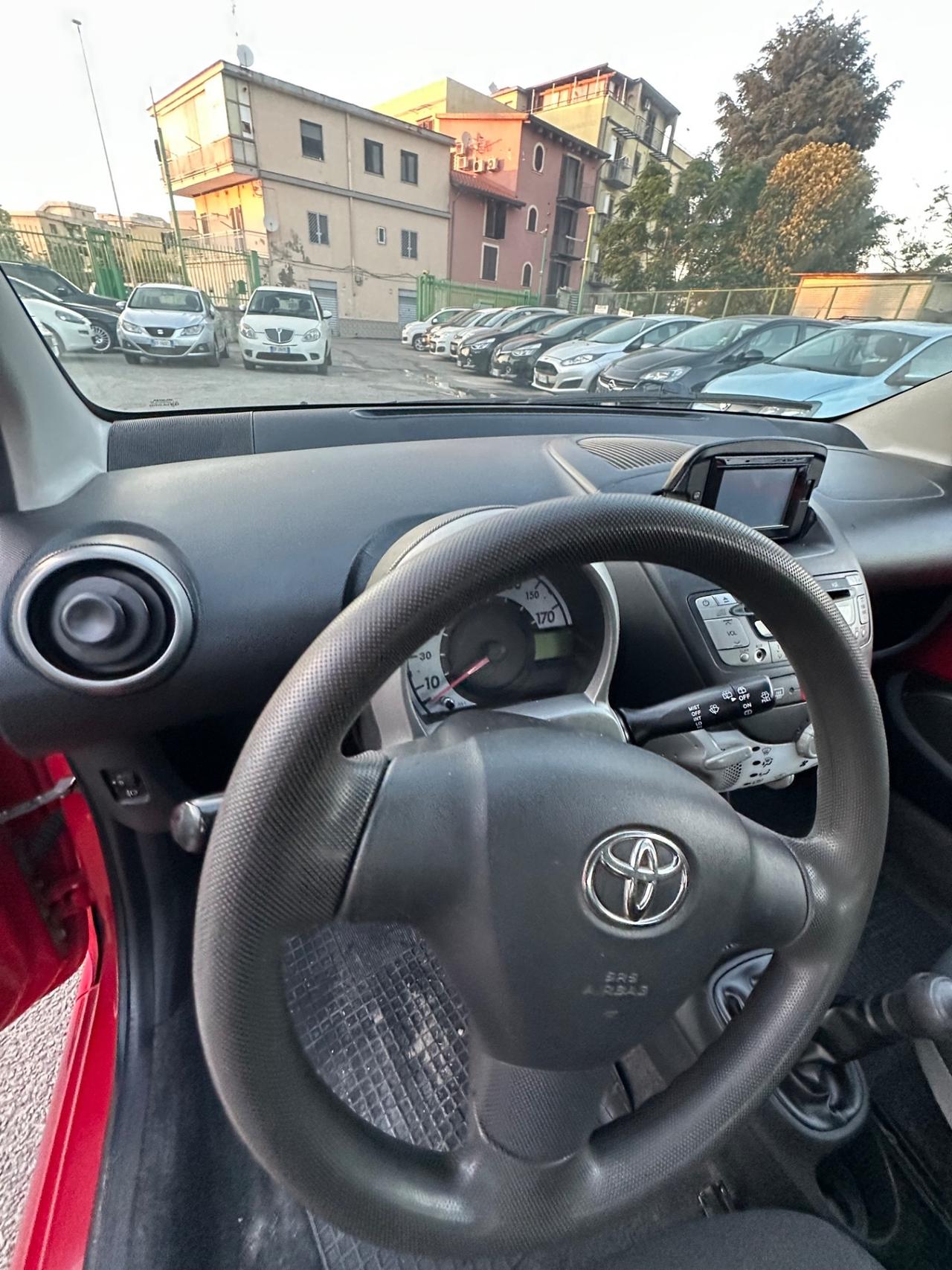 Toyota Aygo 1.0 12V VVT-i 5 porte Cool Soda Connect