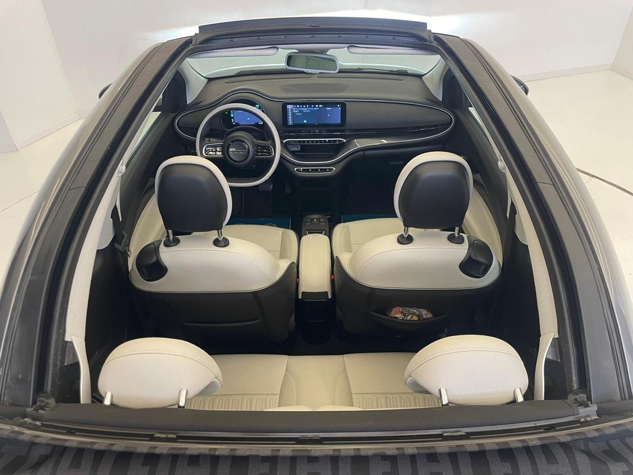 Fiat 500e Cabrio La Prima