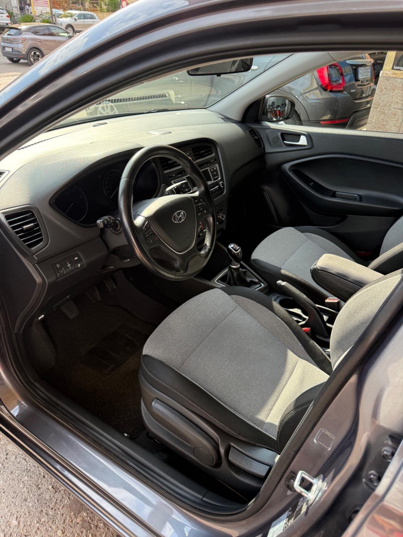 Hyundai i20 1.1 diesel anno 2015