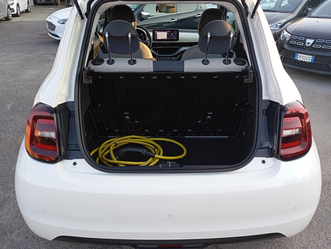 Fiat 500e Berlina 42kWh Icon