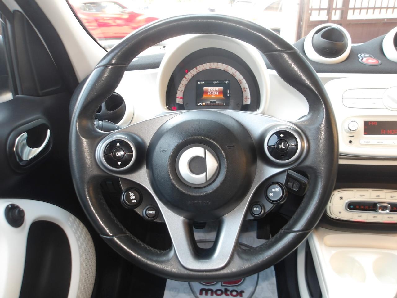 SMART FORFOUR 1.0 BENZ-TETTO PANORAMICO-2016