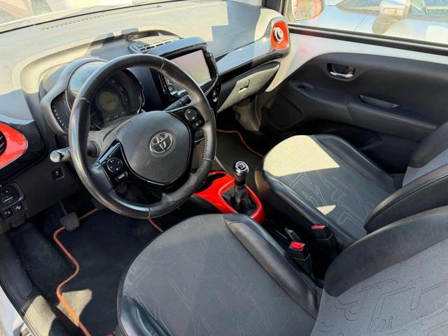 TOYOTA Aygo 1.0 VVT-i 72 CV 5 porte x-wave orange