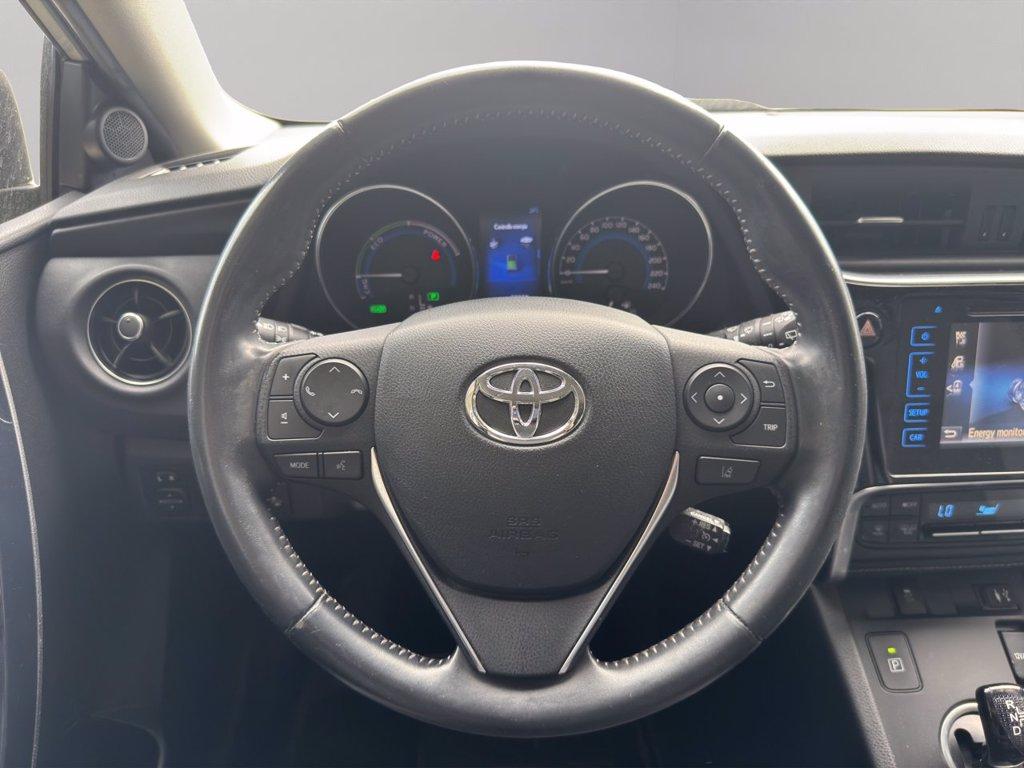 TOYOTA Auris 1.8h active cvt del 2016