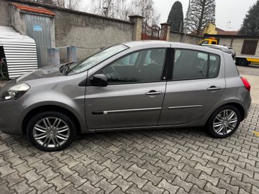 Renault Clio 1.5 dCi 85CV 5 porte con GANCIO TRAINO
