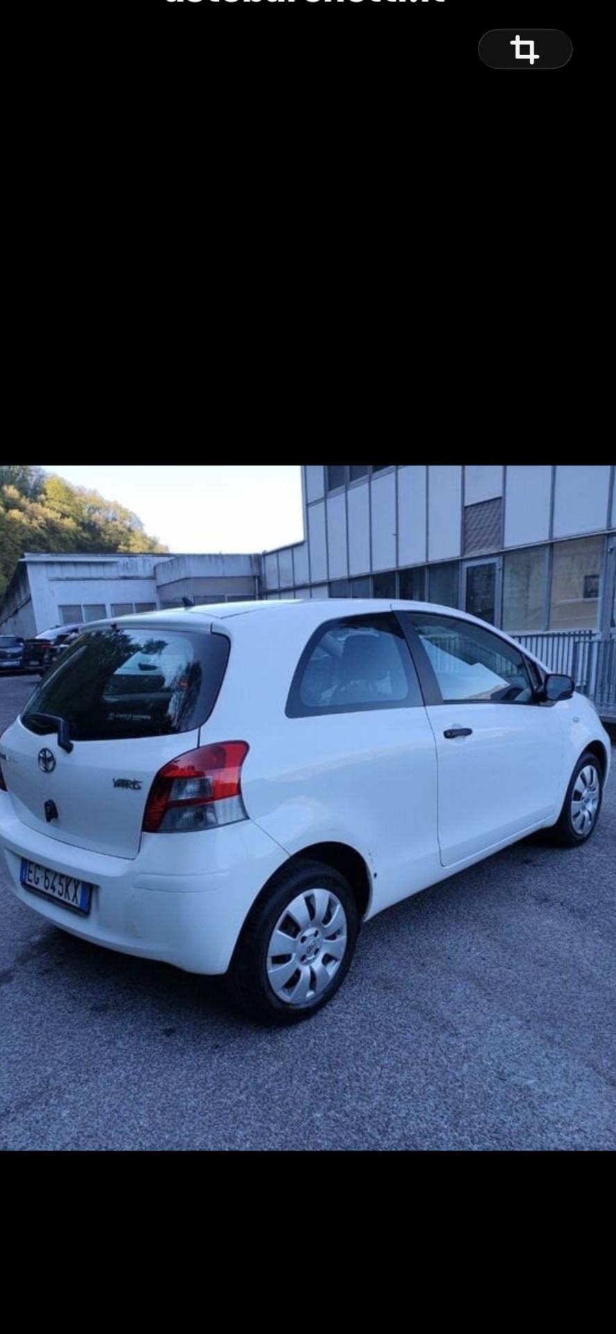 Toyota Yaris 1.0 3 porte SI NEOPATENTATI