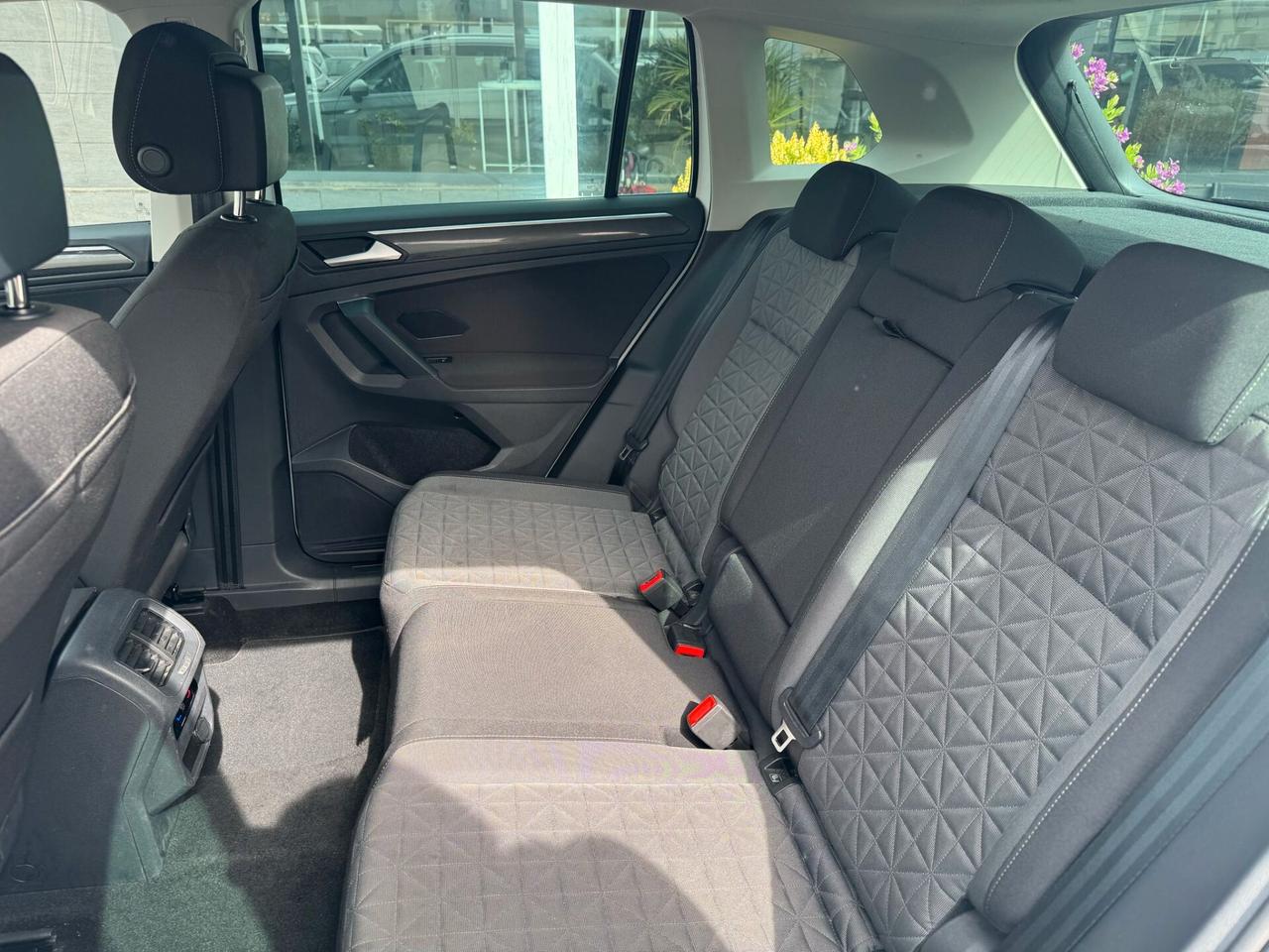 Volkswagen Tiguan 2.0 TDI 150 CV SCR DSG Elegance