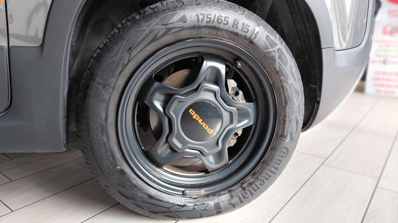 Fiat Panda 1.0 FireFly S&S Hybrid Garmin