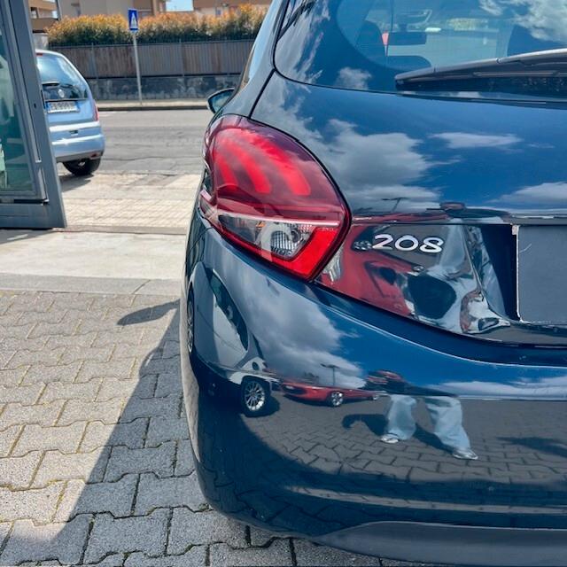 Peugeot 208 PureTech 82 5 porte Allure