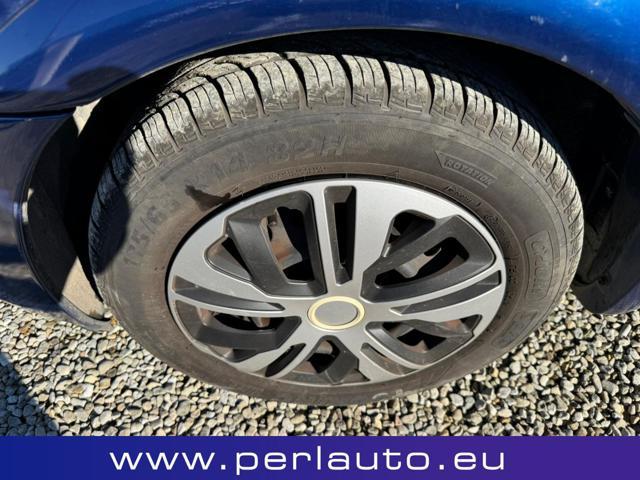 TOYOTA Yaris Verso 1.3i 16V cat Luna '03