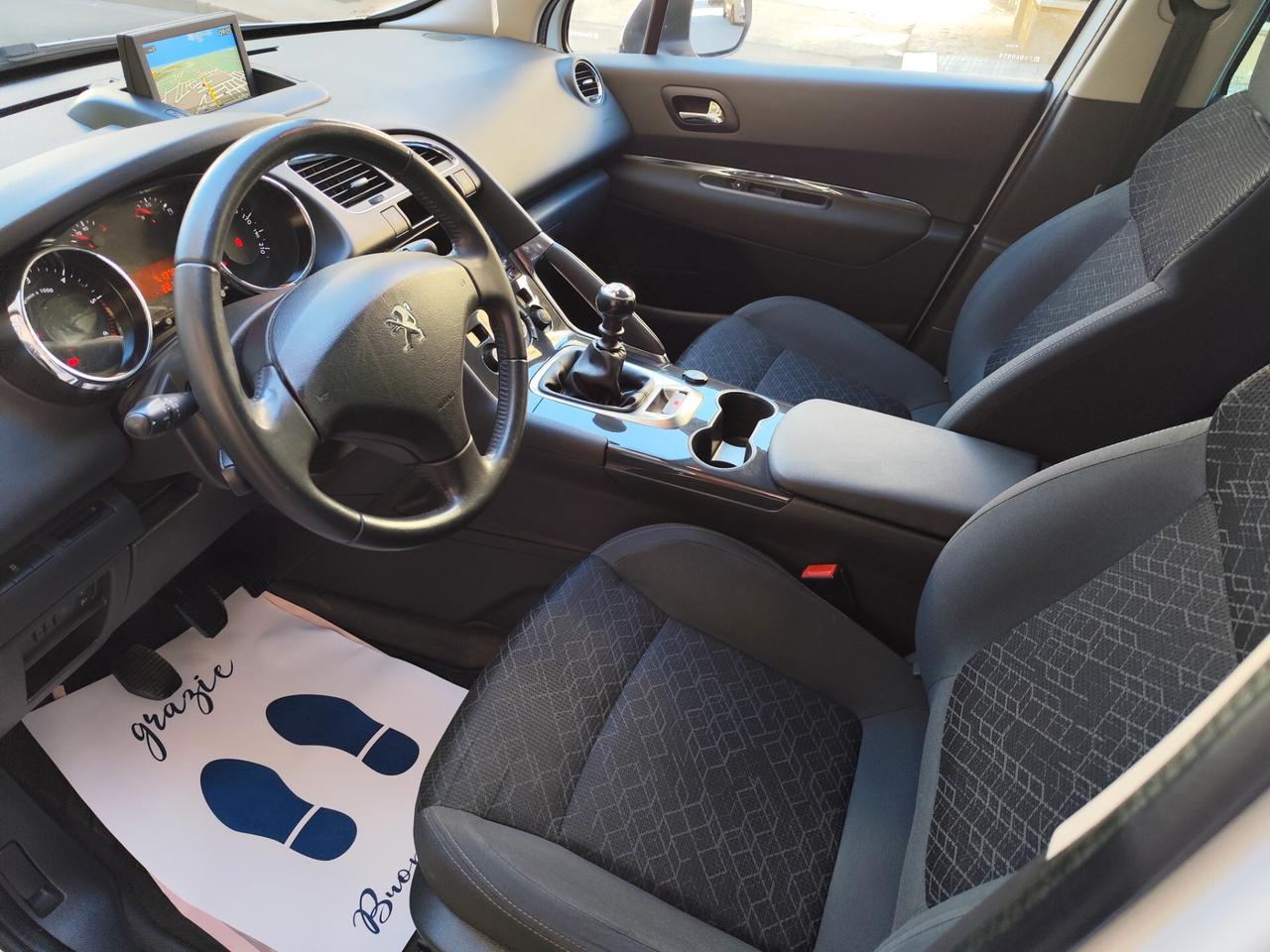 Peugeot 3008 1.6 HDi 115CV NAVI PERFETTA