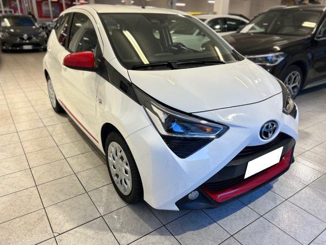 TOYOTA Aygo Connect 1.0 VVT-i 72 CV 5 porte x-play