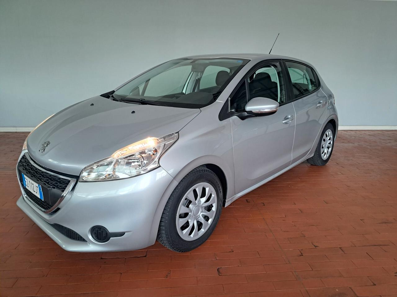 Peugeot 208 PureTech 82 5 porte Active NEOPATENTATI