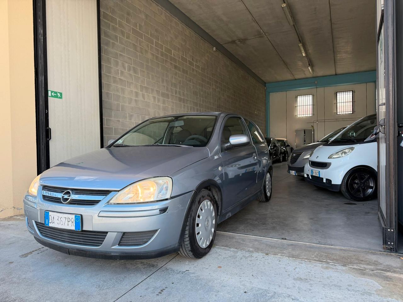 Opel Corsa 1.2i 16V cat 3 porte Silverline