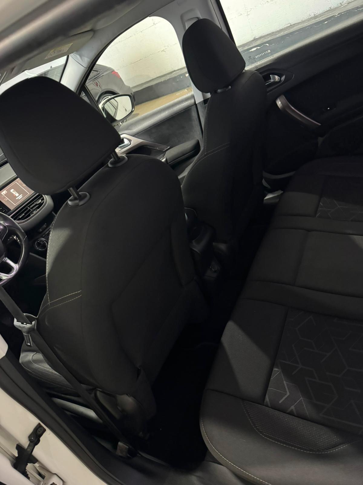 Peugeot 2008 1.4 HDi 68CV Active