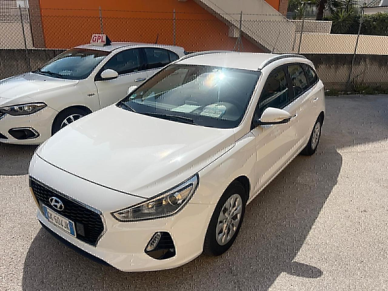 Hyundai i30 Wagon 1.4 Go!