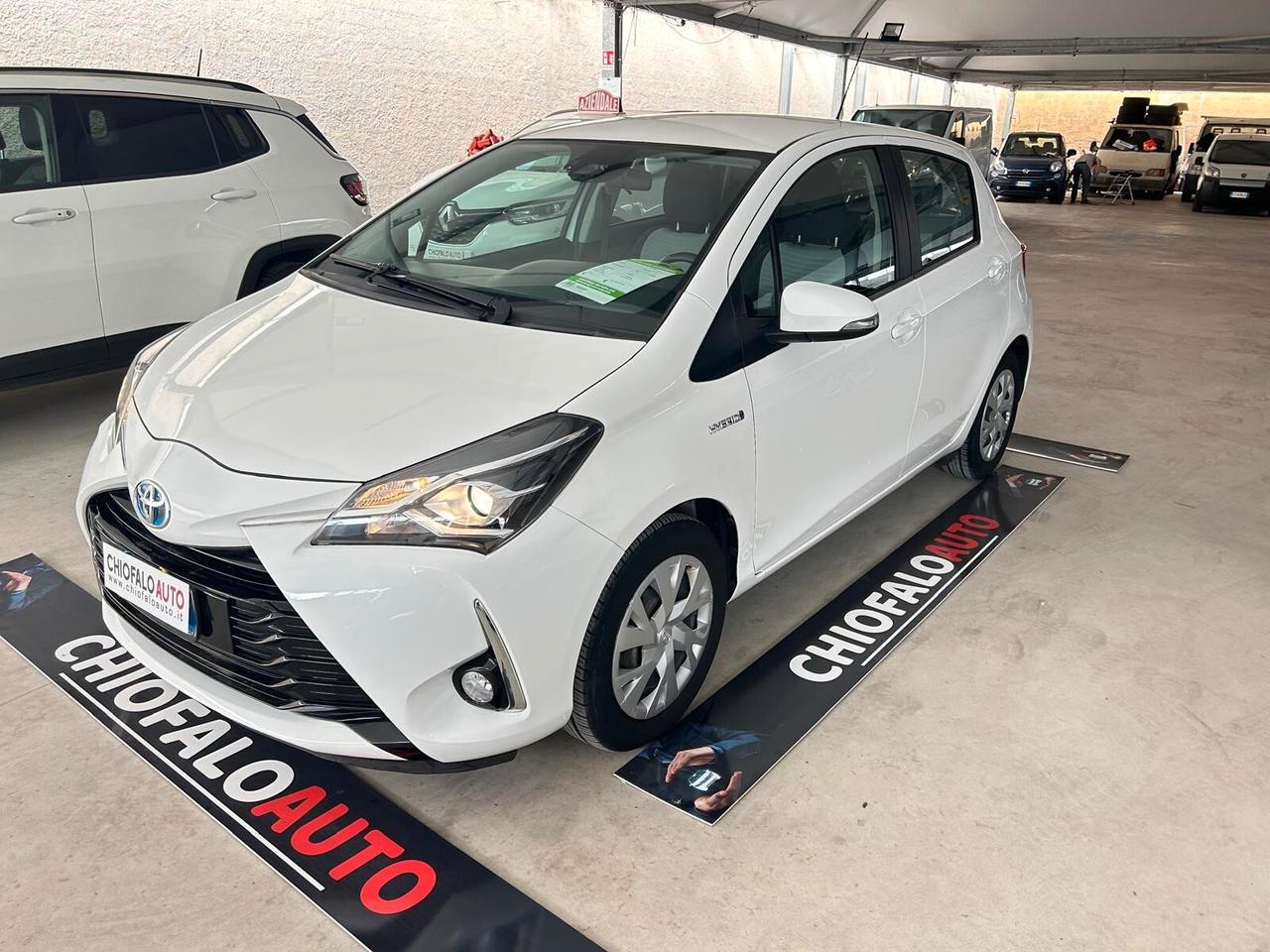 Toyota Yaris 1.5 Hybrid 5 porte Business