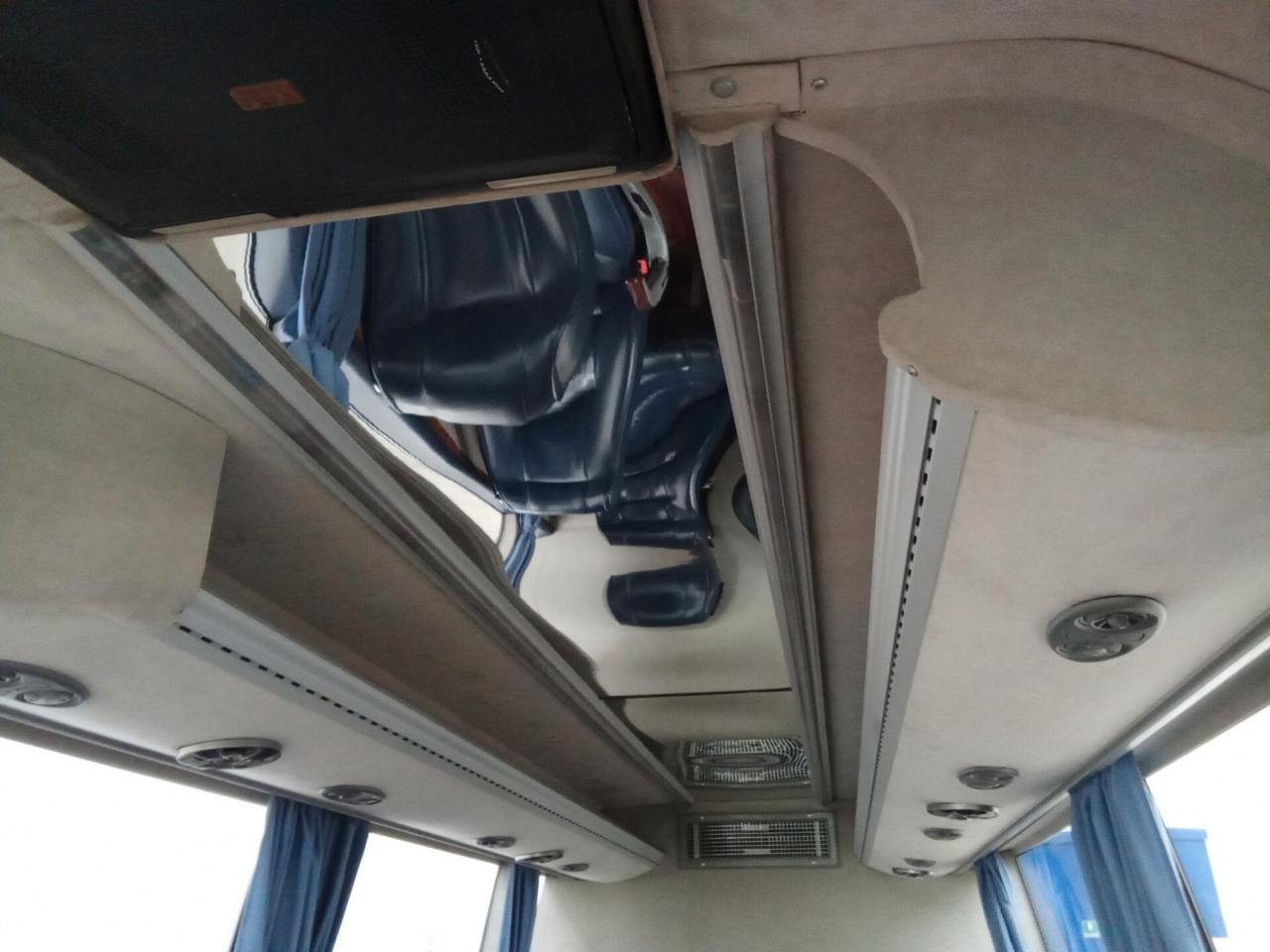 Mercedes-Benz Sprinter PULMINO MB906 C35 Mini Bus- 9 posti