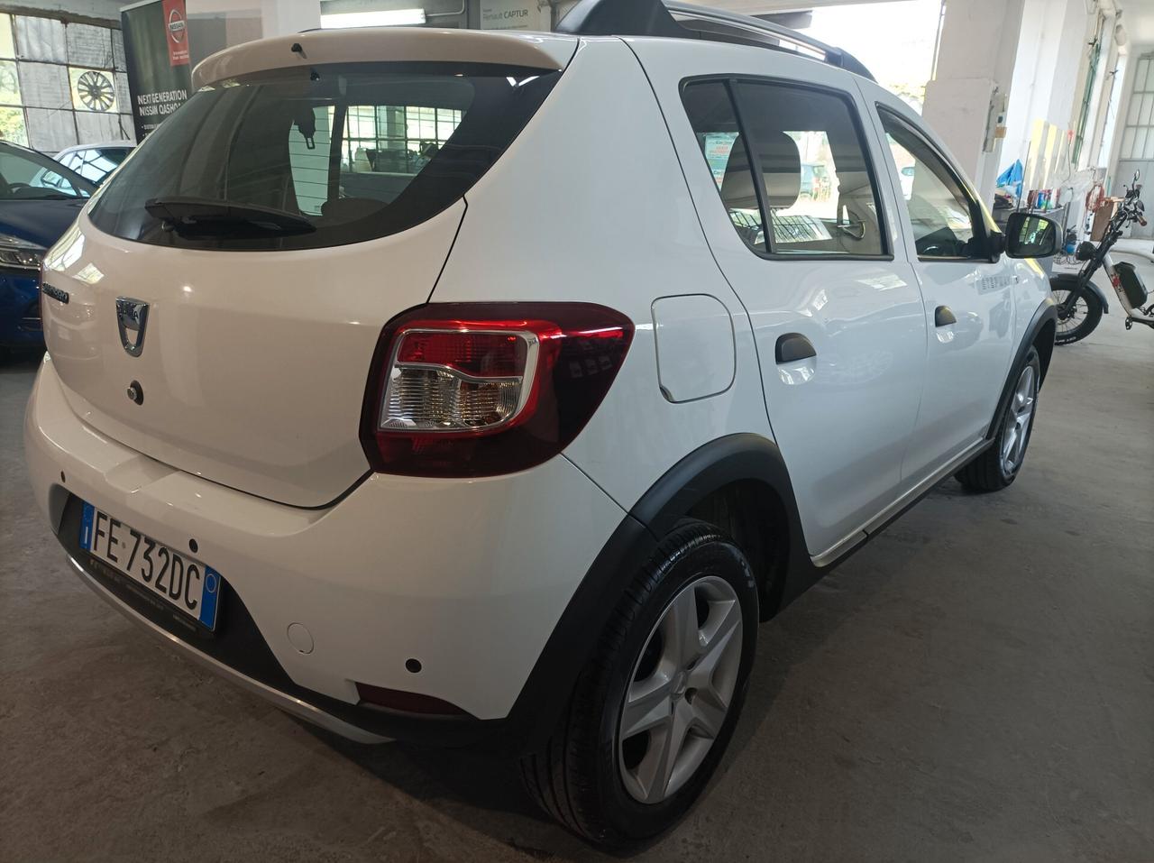 Dacia Sandero Stepway 0.9 TCe 12V Turbo (GPL NUOVO)